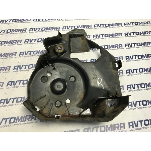 Защита задней подвески правая Peugeot 308 2013-2021 9674909380